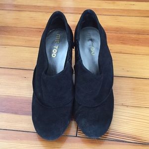 Black suede shooties